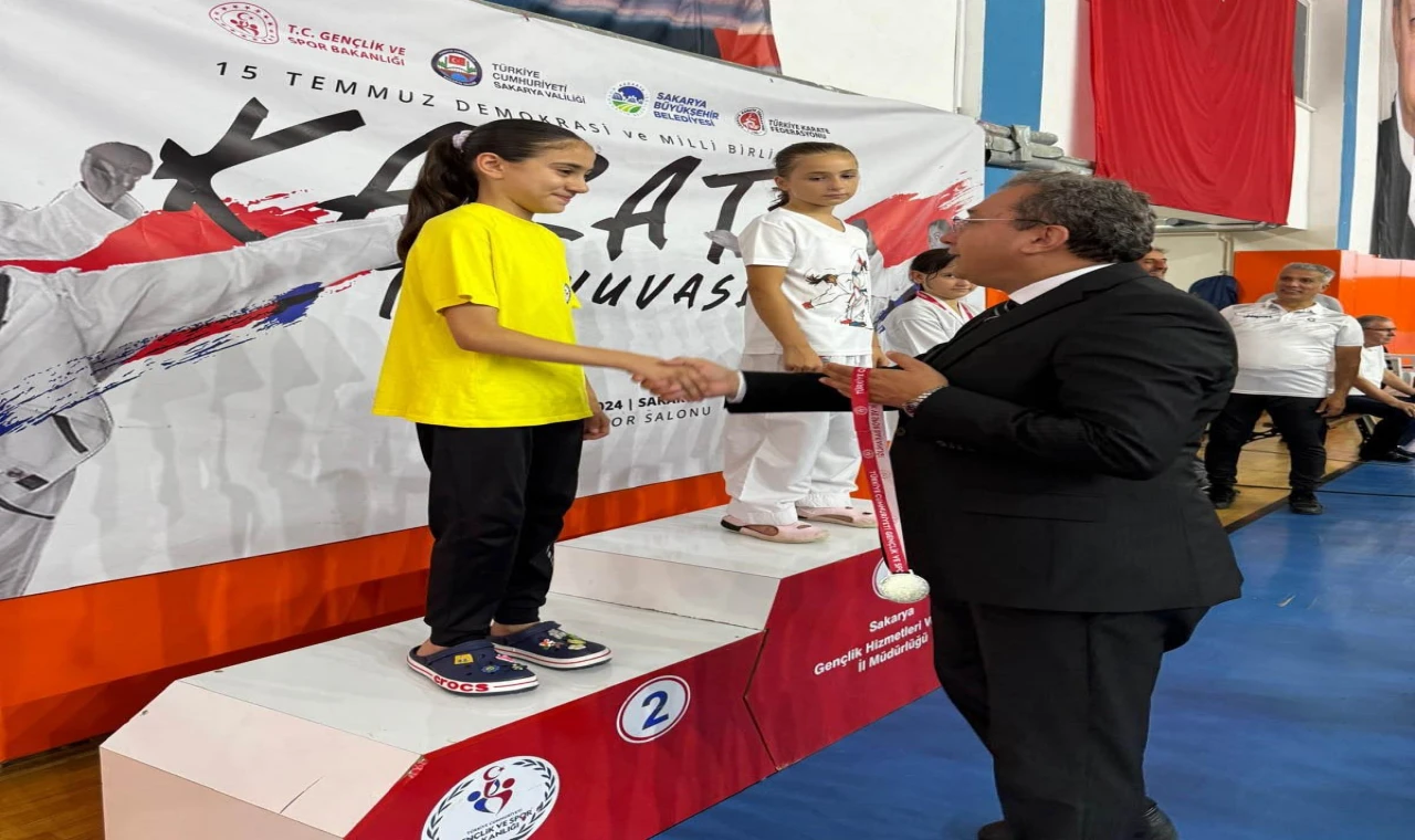 Sakarya Büyükşehir’den 15 Temmuz’a özel karate turnuvası | Karapınar MEDYA-Karapınar HABER