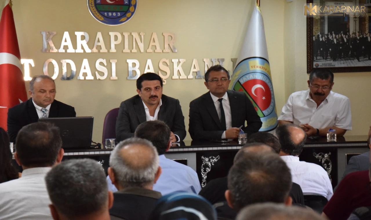 Karapınar'da Tarımda yeni döneme ilişkin Tarımsal ‘’Üretim Planlaması’’ toplantısı yapıldı.
