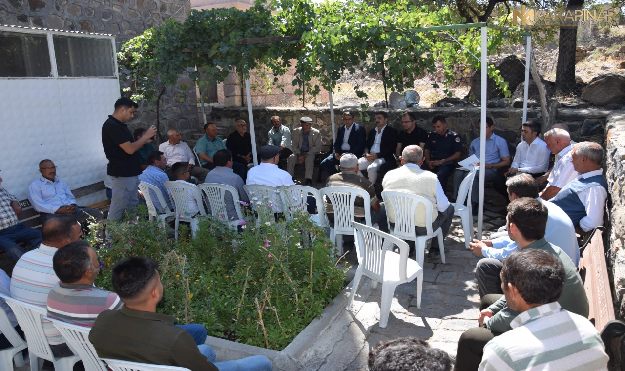 Kaymakam Şenol Öztürk ve Başkan İbrahim Önal, Karapınar Oymalı Mahallesi’nde Vatandaşlarla Buluştu