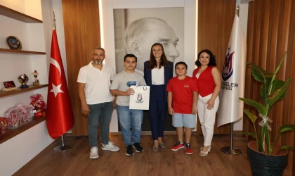 Başkan Durbay, LGS birincisi Eymen Sunmaz’ı misafir etti
