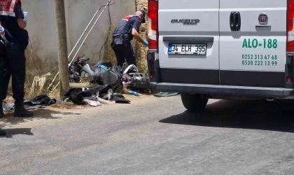 Bodrum’da feci kaza: Araca çarpan motosikletteki 2 genç hayatını kaybetti