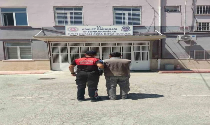 Hırsızlık suçundan aranan şahıs yakalandı